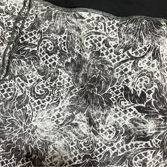 Lululemon Pace Revival Skirt II In Masked Lace Starlight Black W8852T Sz 6 Tall - Picture 11 of 16